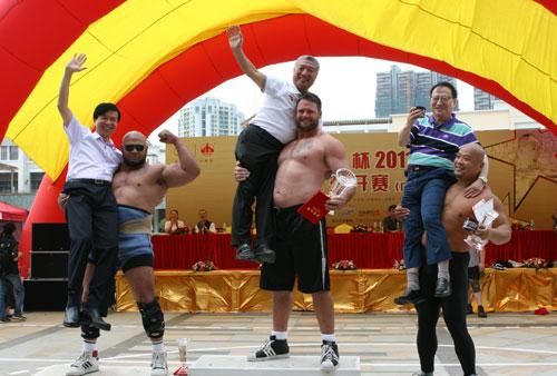大力士中外对抗佛山落幕 美国选手问鼎龙武获第三