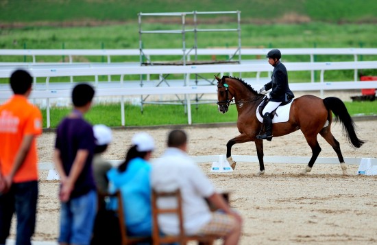 图文-第十二届全运会马术三项测试赛 内蒙古队