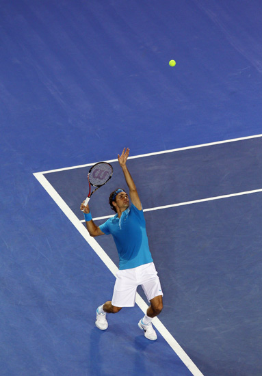 图文-[澳网]费德勒vs休伊特 费天王欲大力发球