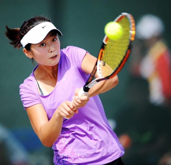 图文-城运会南京队夺得女团金牌 第二单打黄佳