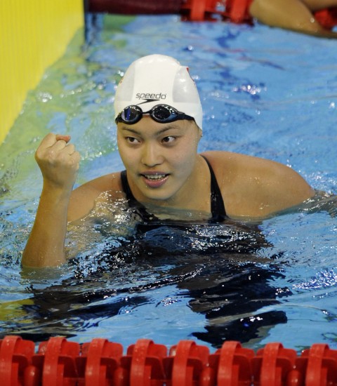图文-女子4X100自由泳接力中国夺冠 最后一棒