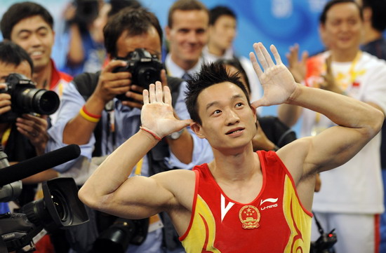 杨威夺金搞怪表情秀