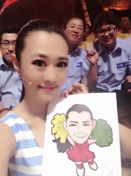 球迷呼唤王梁回归央视午夜档 拼命芭比梁惊呆网友