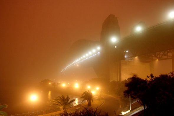 澳洲气象精彩摄影:黑德兰港现绛红色雷雨云(2)