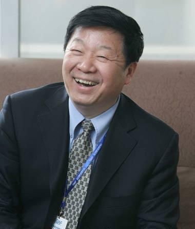 消息称张大中将出任国美电器董事长图