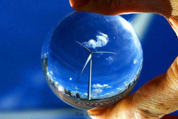 keesstraver用水晶球拍出独特漂亮照片