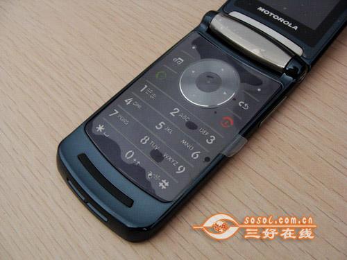 moto翻盖手机排行榜_图为:摩托罗拉a1210手机-经典再延续 摩托翻盖