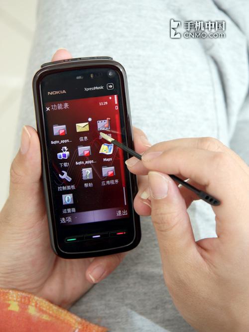 图为:诺基亚5800xm手机