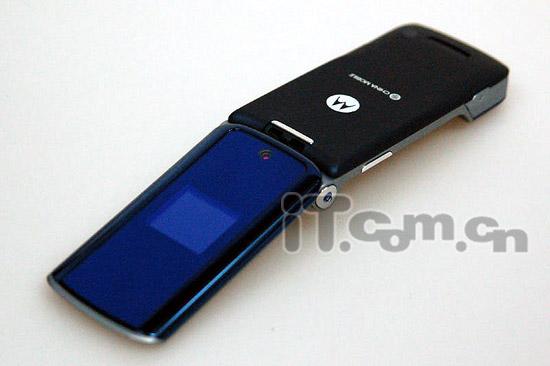 跌到心动价 摩托罗拉超薄翻盖k1卖999元_手机_科技时代_新浪网