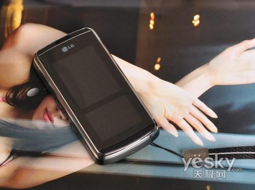 集lg滑盖手机之大成kf600仅售1299