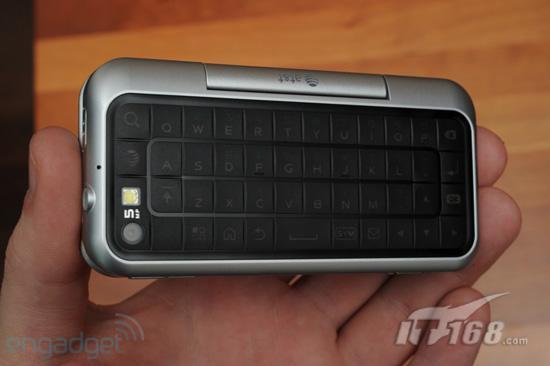 会出彩色版 at&t版moto后空翻手机图赏(2)