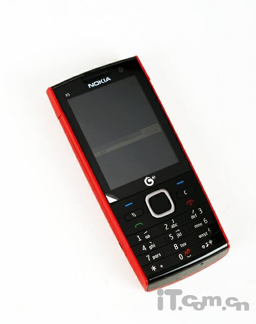 图为:诺基亚x5-00手机