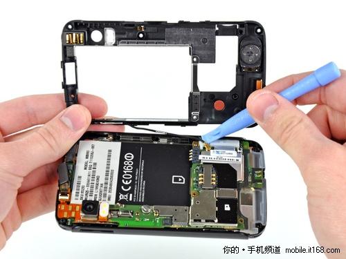 双核怪物大解剖 摩托atrix高清拆机图赏(2)