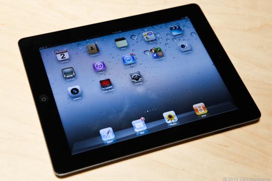 蘋果ipad 2正式亮相 喬布斯現身發佈會(圖)