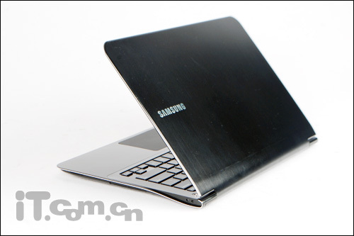 全球最轻薄13英寸笔记本 三星900x3a评测