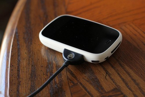 最小巧的web os手机 惠普veer 4g评测(4)