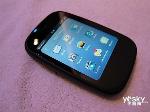 图为:惠普 veer 手机