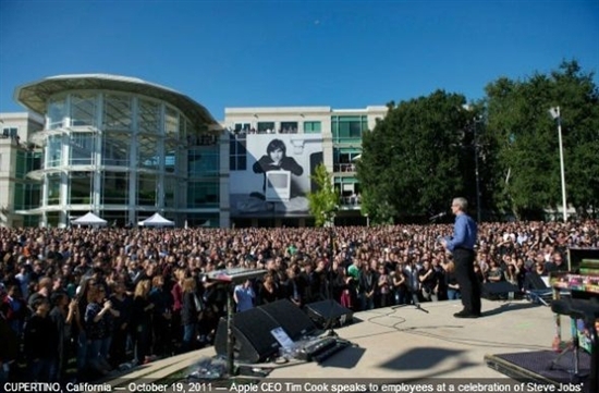 多图直击苹果员工追悼会音乐纪念乔布斯