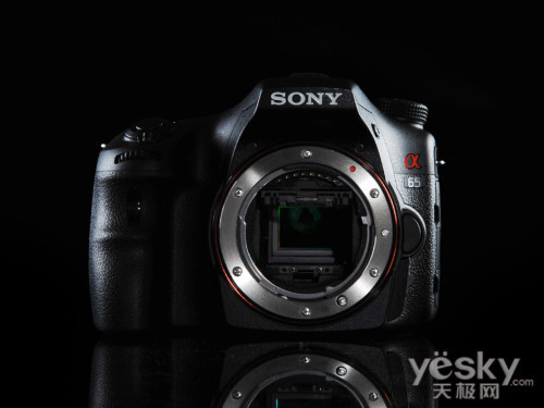 新发展新定位 索尼α65数码相机性能评测