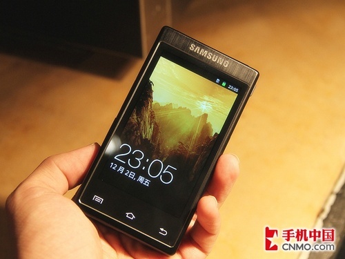 3.5英寸双屏 三星双网智能旗舰w999图赏(2)_手机_科技时代_新浪网