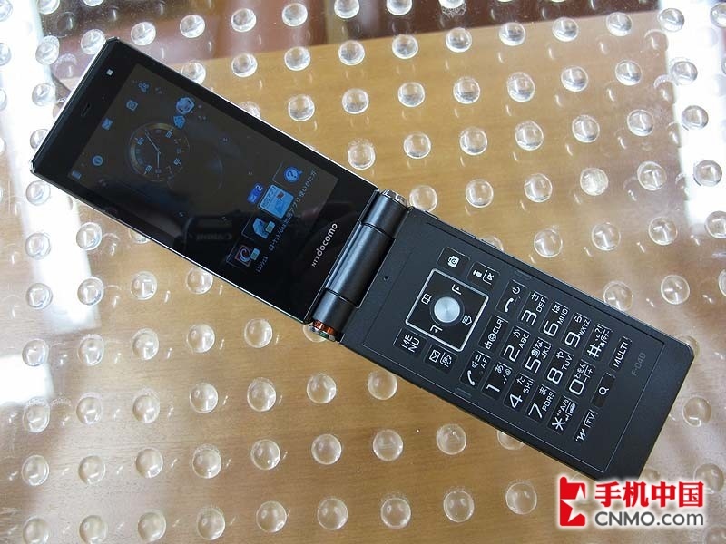 日系翻盖防水新机 富士通f-04d美图集_手机_科技时代_新浪网