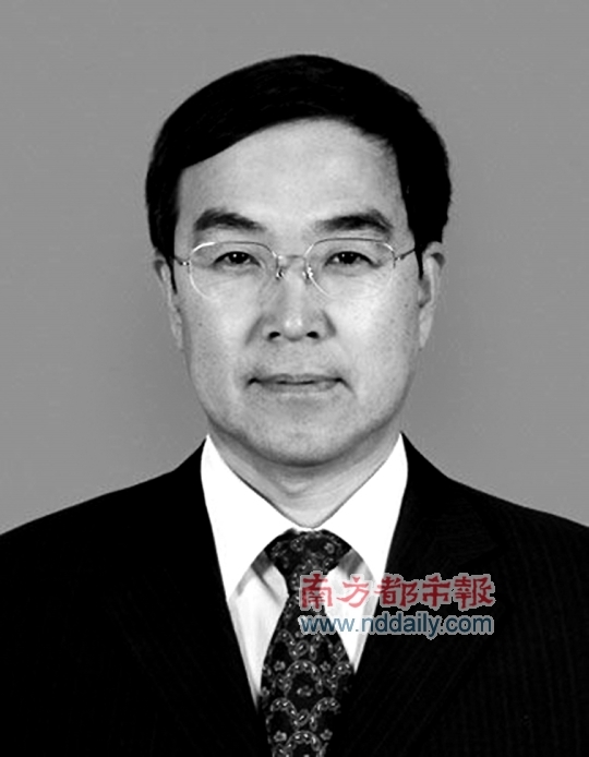 原央视台长焦利任出版总署副署长