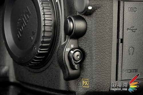 尼康d800机身细节外观(前部对焦模式切换按键)