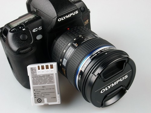 坚固机身旗舰级表现 奥林巴斯e5评测