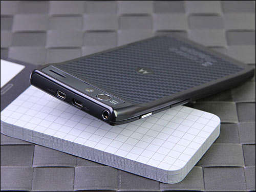 摩托罗拉最薄的手机图片