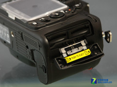 1620万像素中端单反 尼康D7000套机降价 