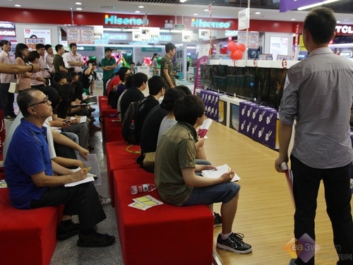 十款主流品牌智能电视卖场横评