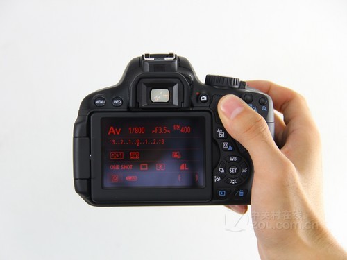 可旋转液晶显示屏 佳能eos 650d热卖中