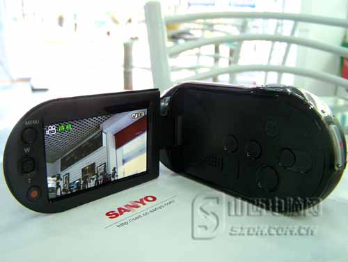 送8gb卡 三星c10便携摄像机低价促销