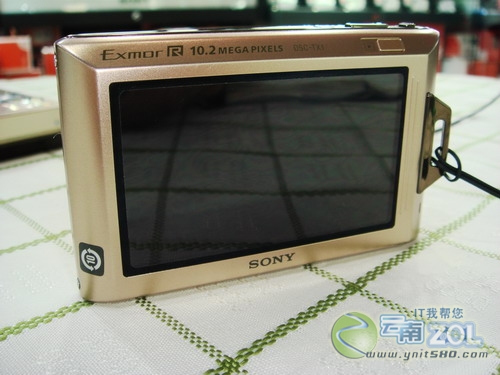 时尚数码相机新代言 索尼tx1降至2500元