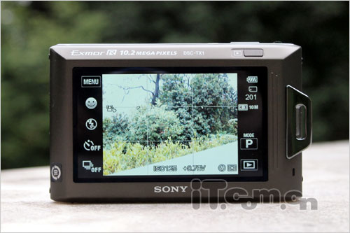 索尼在触摸屏方面的技术是毋容置疑的,tx1的屏幕灵敏度很高,而且操作