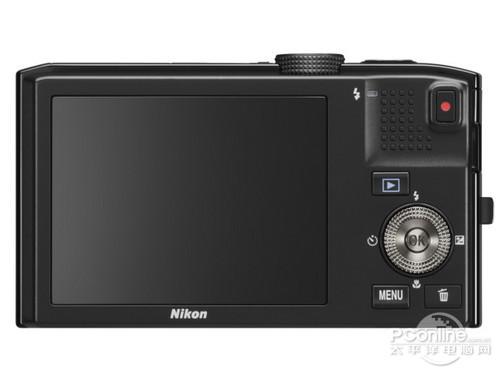 尼康s8100 机身背面