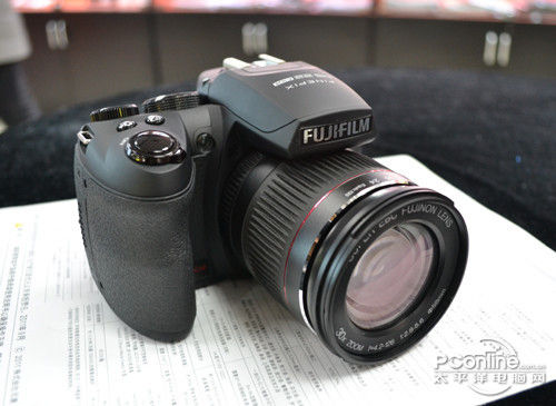 时尚的记忆方法富士hs22现售2450元