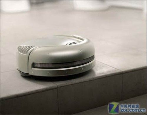 伊莱克斯扫地机器人"三叶虫"
