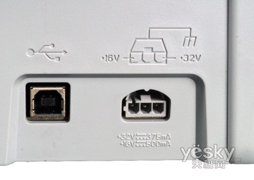 硬件 > 正文  为方便用户进行脱机打印,d4368还设计了usb接口,其位于