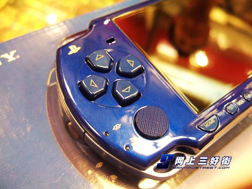 诠释深邃蓝色!psp-2000深蓝色版直降百元
