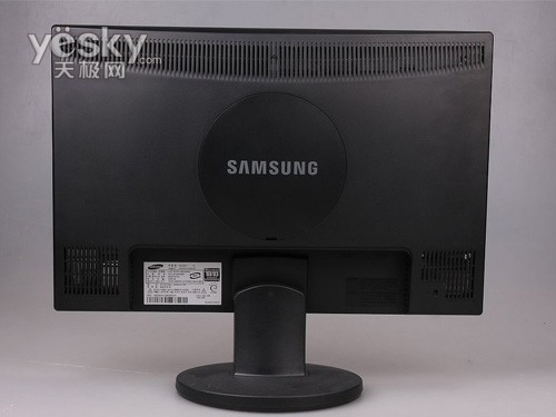 超强性价比 20000:1 三星显示器2243ew评测