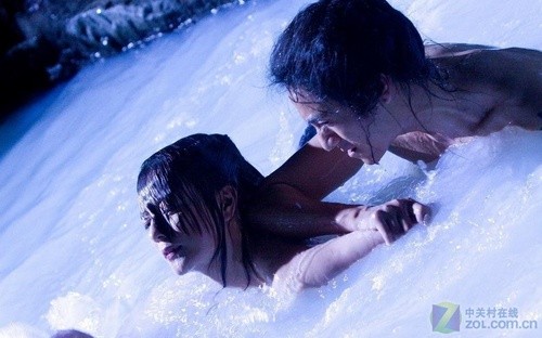 浮想联翩 花木兰裸戏剧照多图抢先看