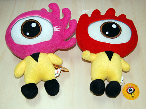 新浪吉祥物"小新"和"小浪"