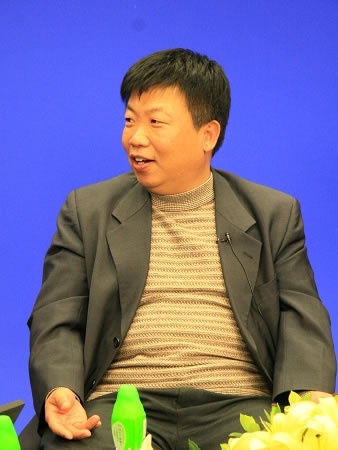 第1名赴美体验诺顿"零重力飞行"的中国博客孙志明主持人:我们已经了解