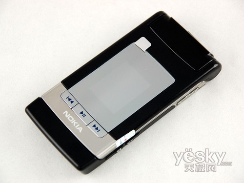 刀锋遇到新刀锋诺基亚n76性价比pk摩托