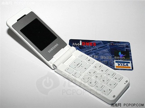 纯白的陶瓷外壳 三星双屏翻盖e878仅售1160_手机_科技时代_新浪网