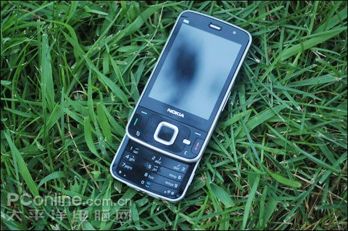 可以看出诺基亚n96是以8gb版n95为架构并加入了n81的部分设计元素而成