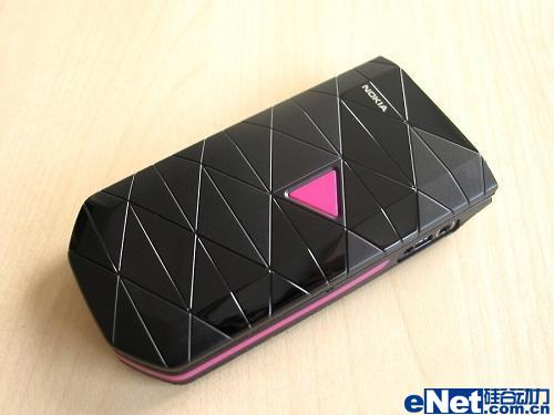 7500翻盖版! 诺基亚7070跌破500元_手机_科技时代_新浪网