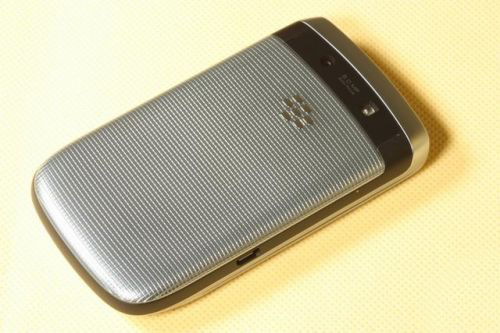 高端商务智能强机 黑莓9810最新报价3550元