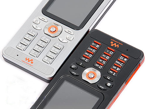 图为索尼爱立信w888c